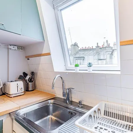 Lägenhet Guestready - Escape With Eiffel Views *
