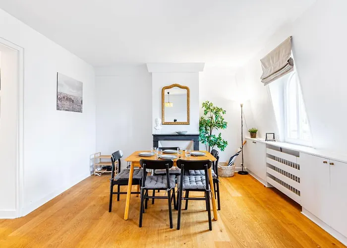 Guestready - Escape With Eiffel Views Lägenhet Paris